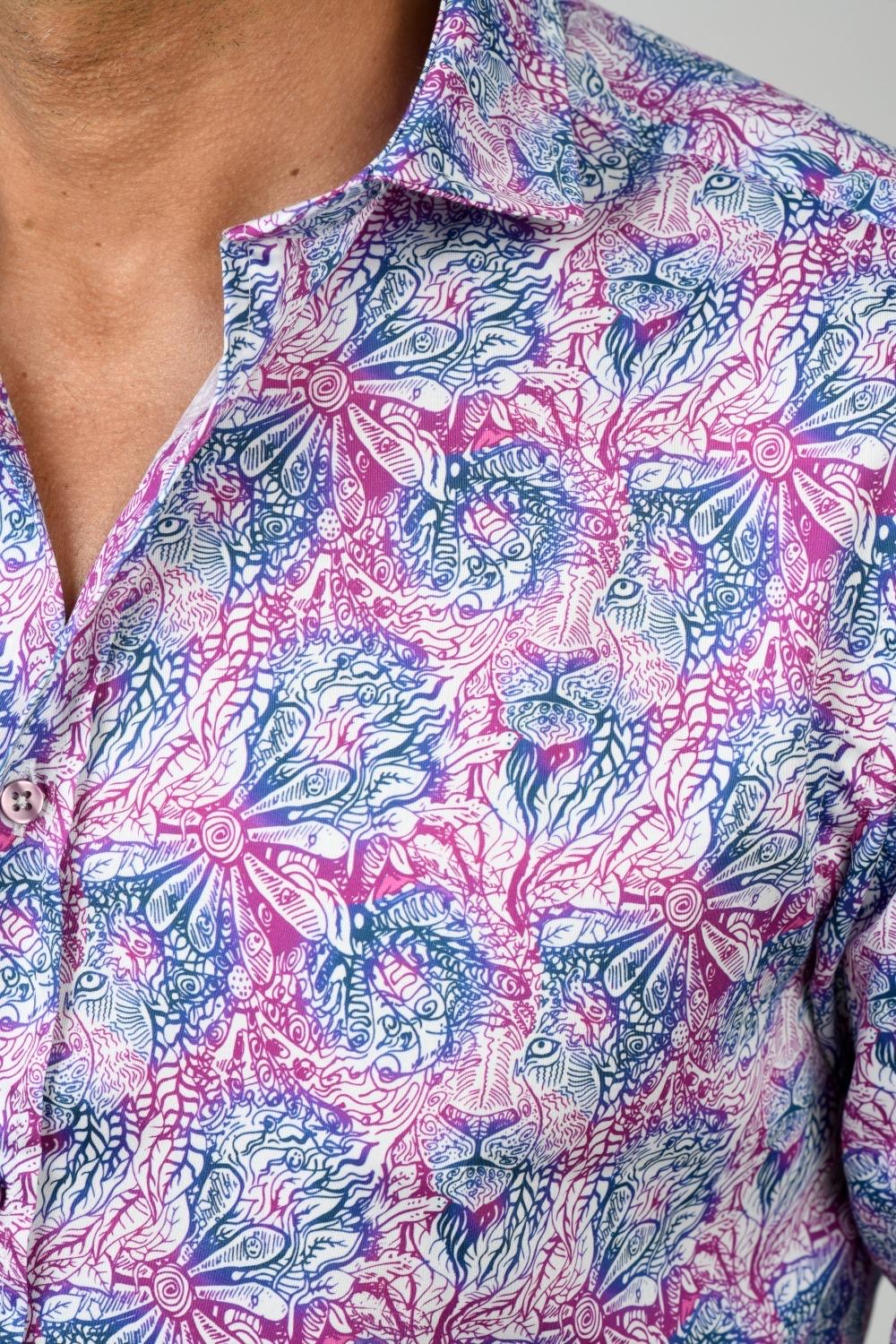 Camisa manga larga estampada fantasía sicodelias monttesco