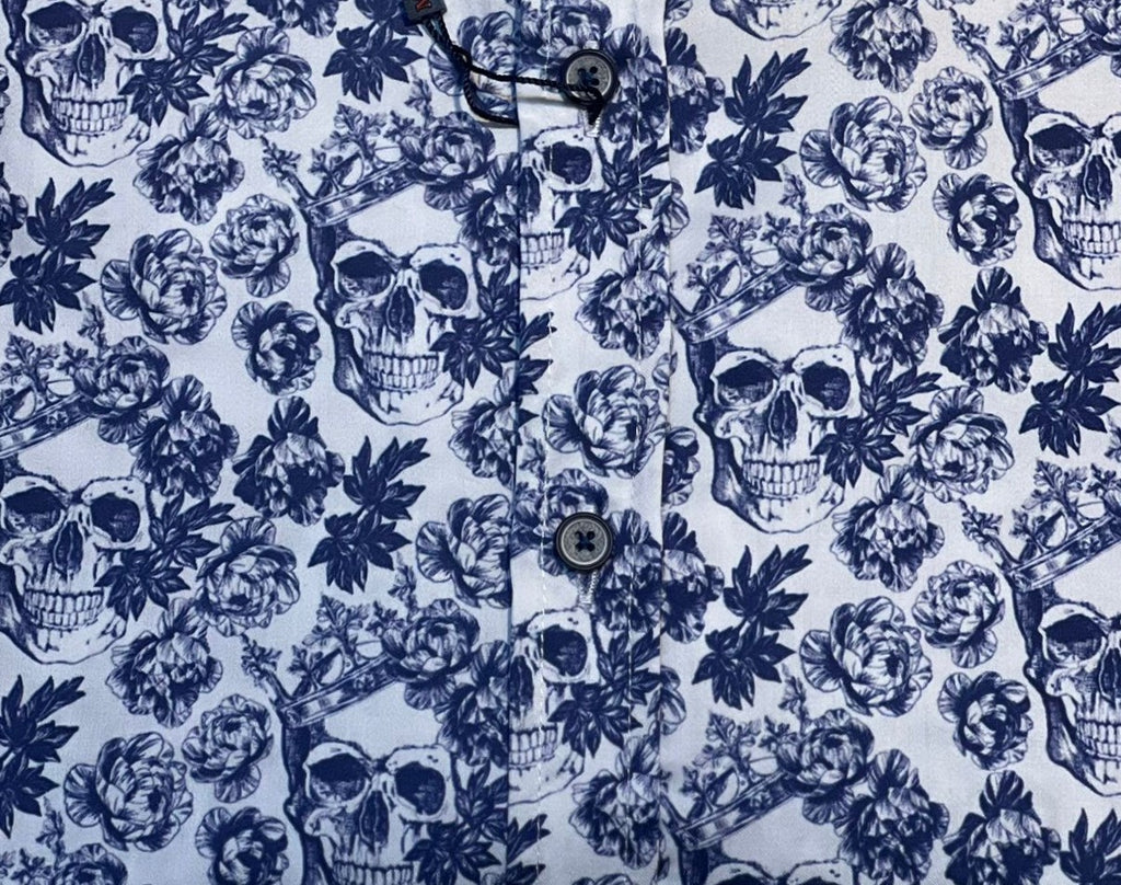 Camisa manga larga estampada fantasía calaveras azules monttesco